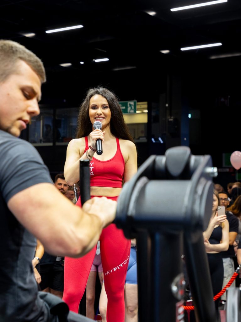 Picsart_24-04-22_08-59-55-032